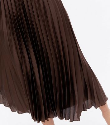 Petite Dark Brown Satin Pleated Midi Skirt New Look