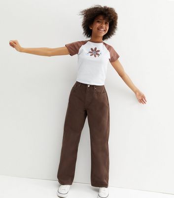 https://media3.newlookassets.com/i/newlook/833192027/girls/clothing/jeans/girls-dark-brown-high-waist-adalae-wide-leg-jeans.jpg