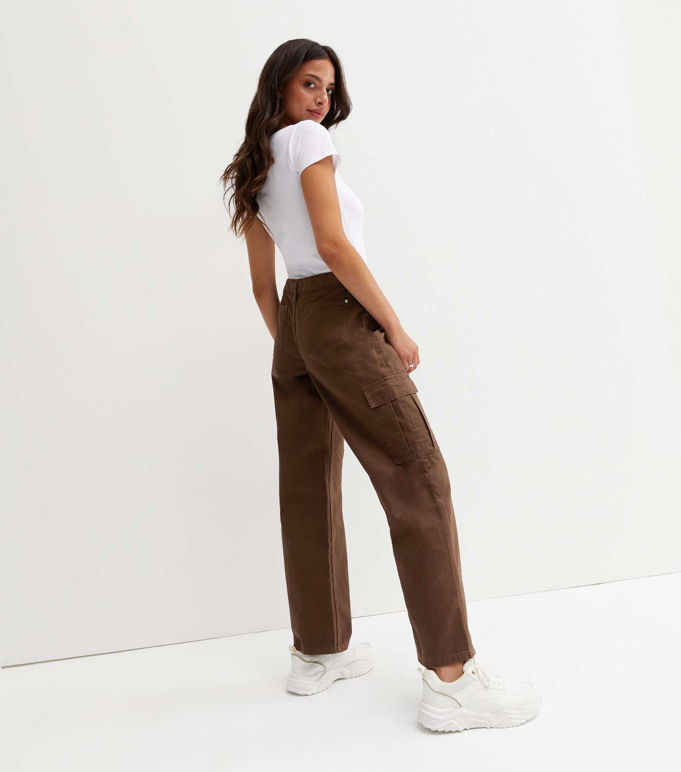 Dark Brown Low Rise Wide Leg Cargo Trousers Image 4