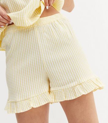 White frill hot sale hem shorts