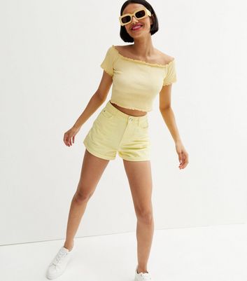 Pale on sale yellow shorts