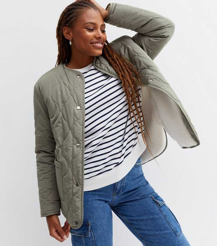 New Look Reversible Quilted Jacket with Borg Inner in Light khaki-Green