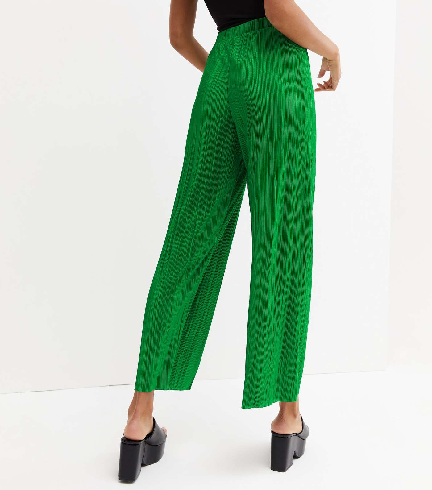 Green Plissé High Waist Trousers Image 4