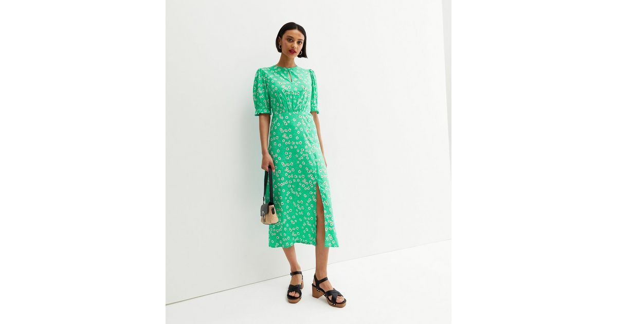 Green Daisy Puff Sleeve Midi Dress | New Look