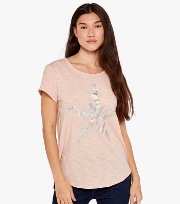 Click to view product details and reviews for Apricot Pink Star Metallic Curved Hem T Shirt New Look.