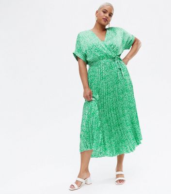 New look clearance curve wrap dress