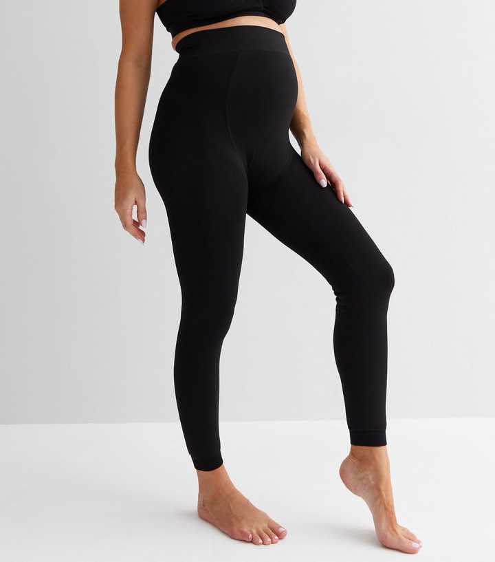 https://media3.newlookassets.com/i/newlook/835235001/womens/accessories/hosiery/maternity-black-fleece-lined-leggings.jpg?strip=true&qlt=50&w=720