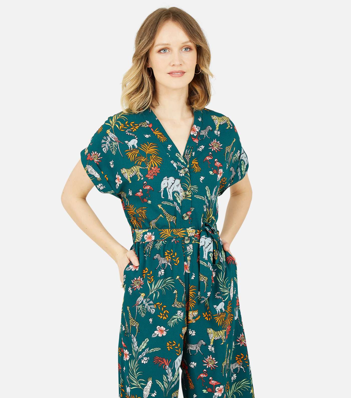 Yumi Green Animal Print Belted Crop Jumpsuit Image 3