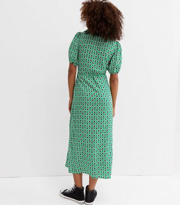 Green Floral Collared Short Sleeve Midi Wrap Dress New Look