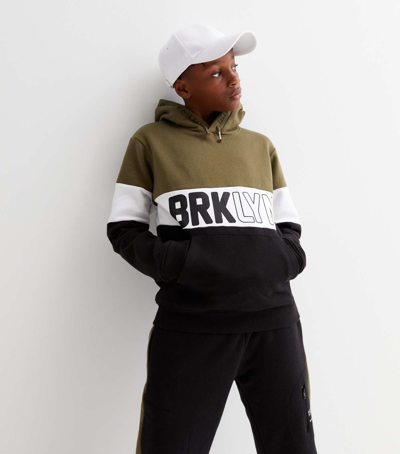 Boys Khaki Brooklyn Logo Colour Block Hoodie and Jogger Set Image 2