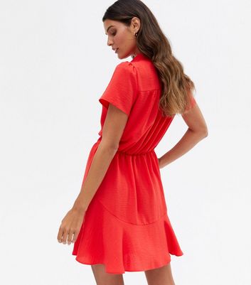 Short sleeve store tie front dress