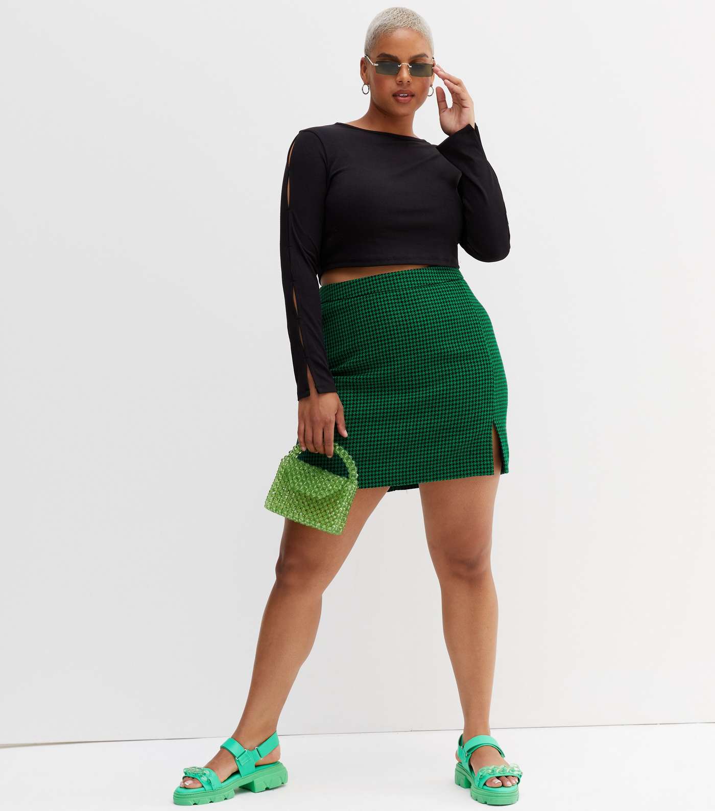 Curves Green Dogtooth Split Hem Mini Skirt