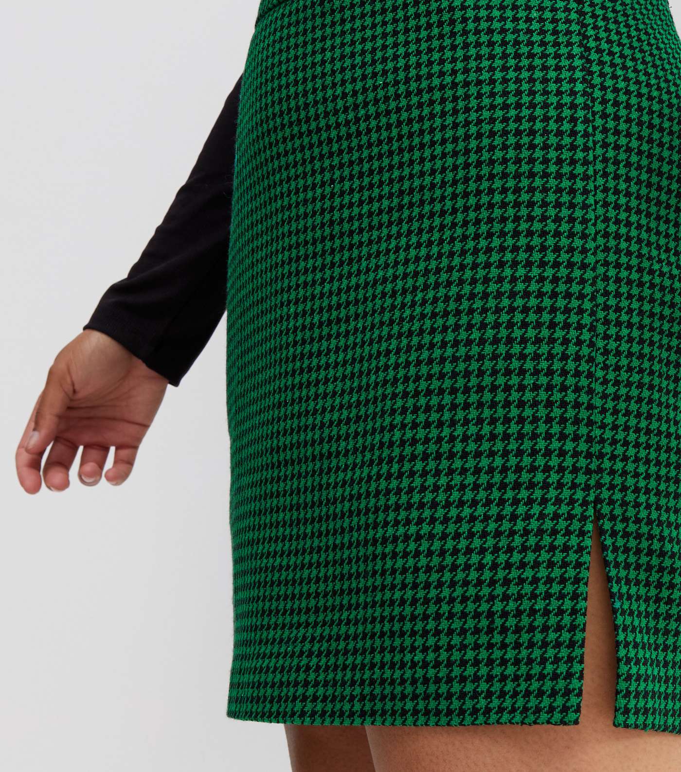 Curves Green Dogtooth Split Hem Mini Skirt Image 3