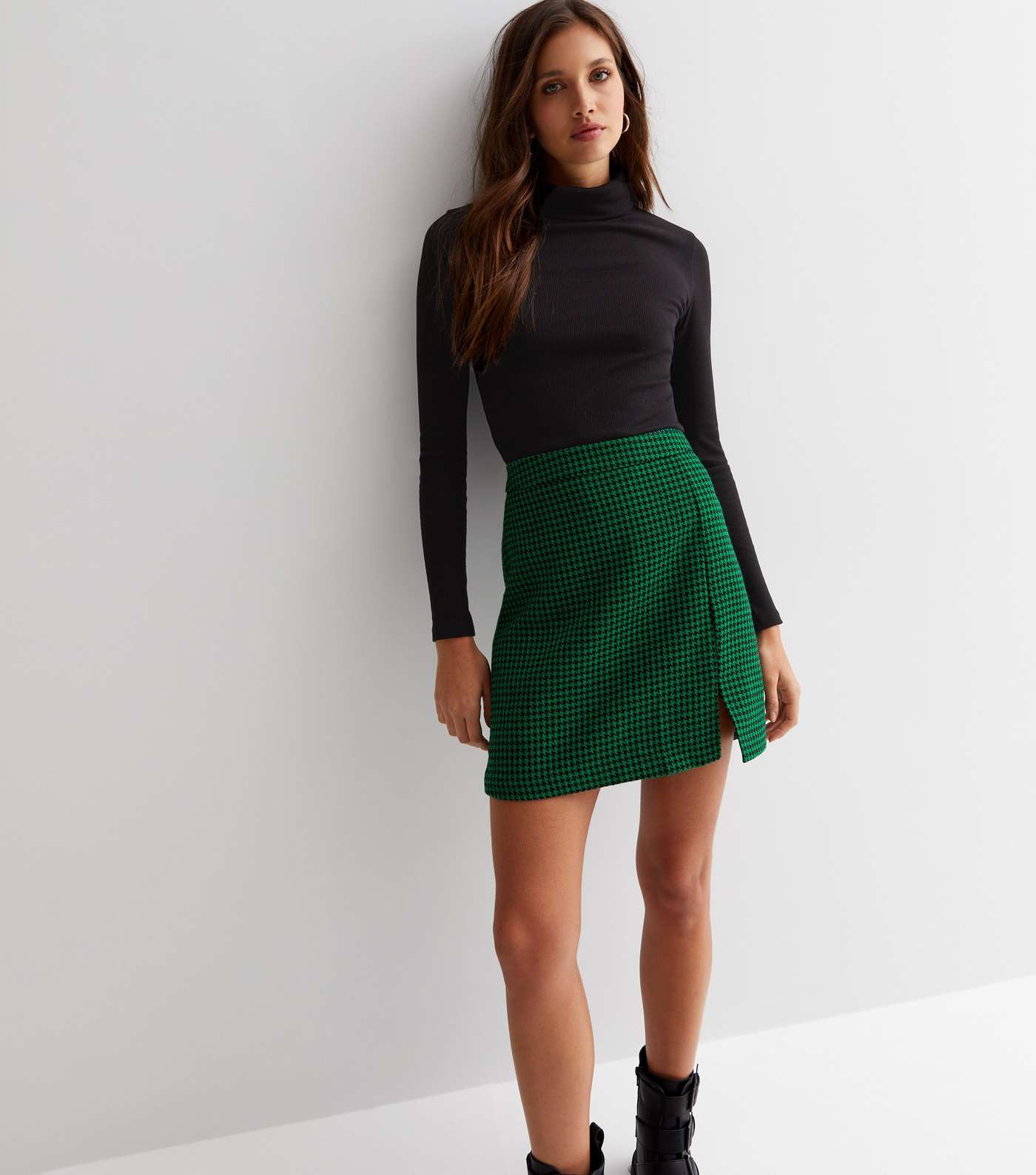 Green Dogtooth Mini Skirt Image 2