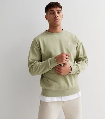 Light Green Rose Embroidered Crew Neck 