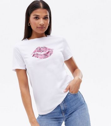 White Animal Print Lips Crew T Shirt New Look