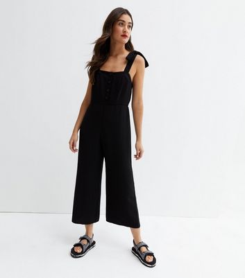 Black Herringbone Tie Strap Crop Button 