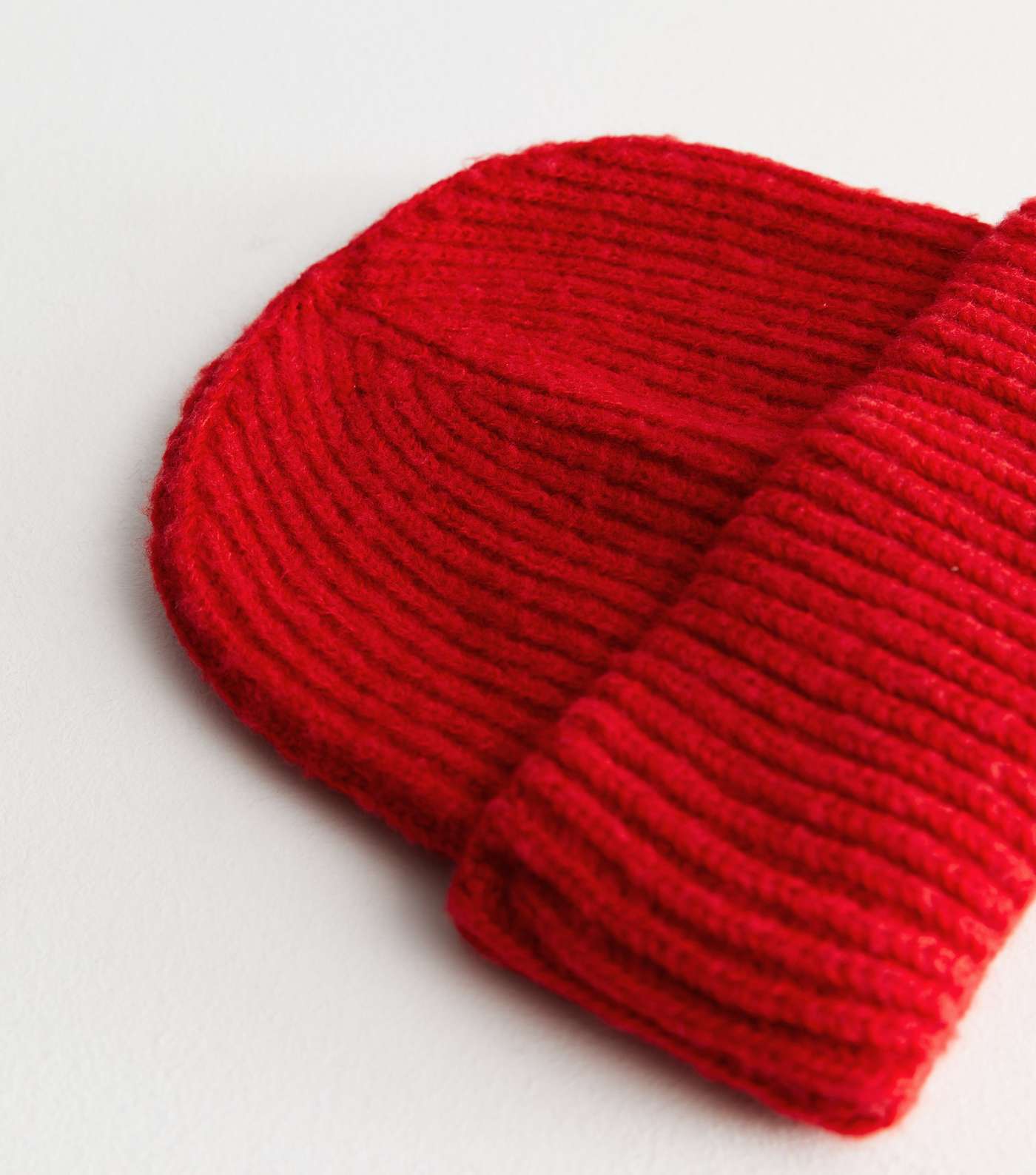 Red Chunky Knit Beanie Image 3