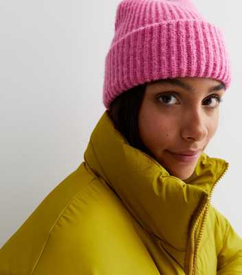 Bright Pink Chunky Knit Beanie