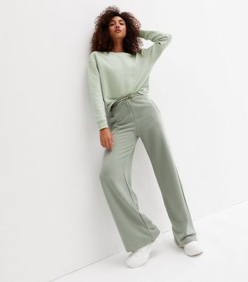 Light Green Crew Neck Sweatshirt | New Look