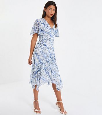 QUIZ White Floral Chiffon Short Flutter 