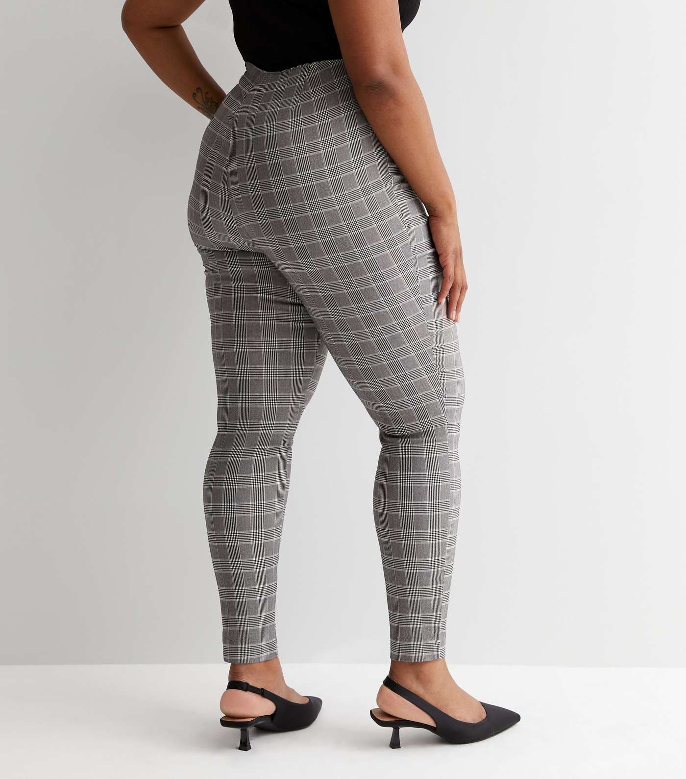 Curves Black Check High Waist Skinny Trousers Image 4