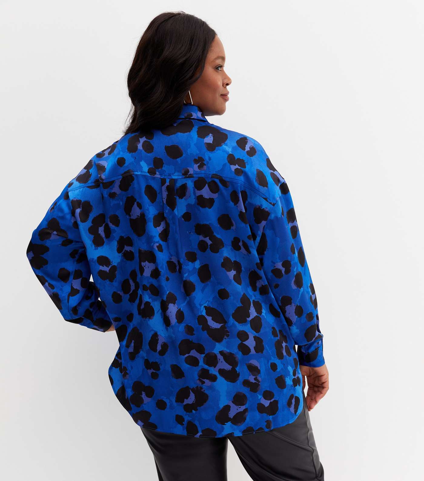 Curves Blue Leopard Print Satin Oversized Shirt Image 4