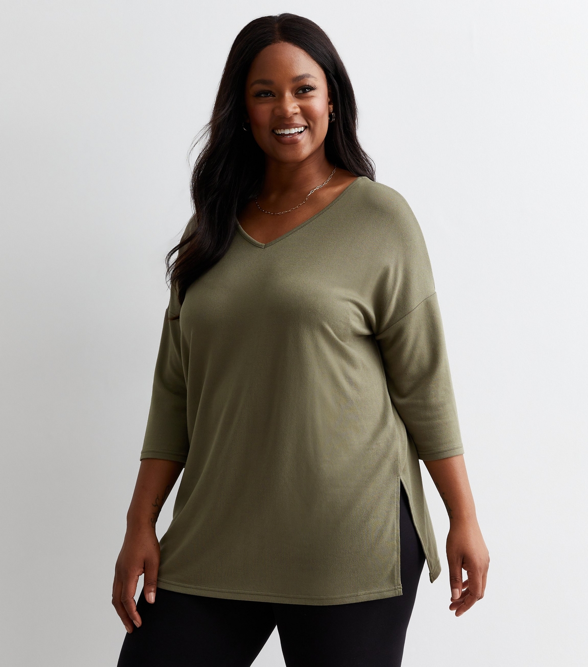 Women's Plus Size Khaki Fine Knit Long V Neck Top Curves New Look