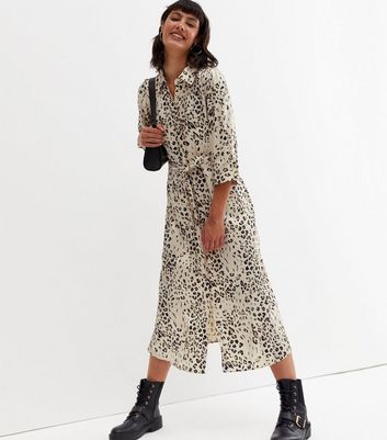 White Leopard Print Jacquard Satin 3/4 Sleeve Midi Shirt Dress