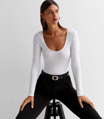 White Scoop Neck Long Sleeve Bodysuit