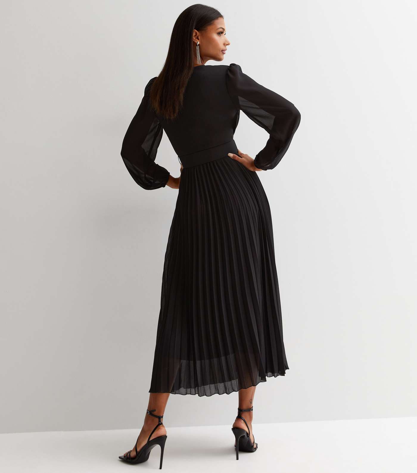 Black Chiffon Pleated Belted Midi Wrap Dress Image 4