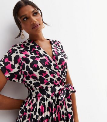 New look animal cheap print pleated dress