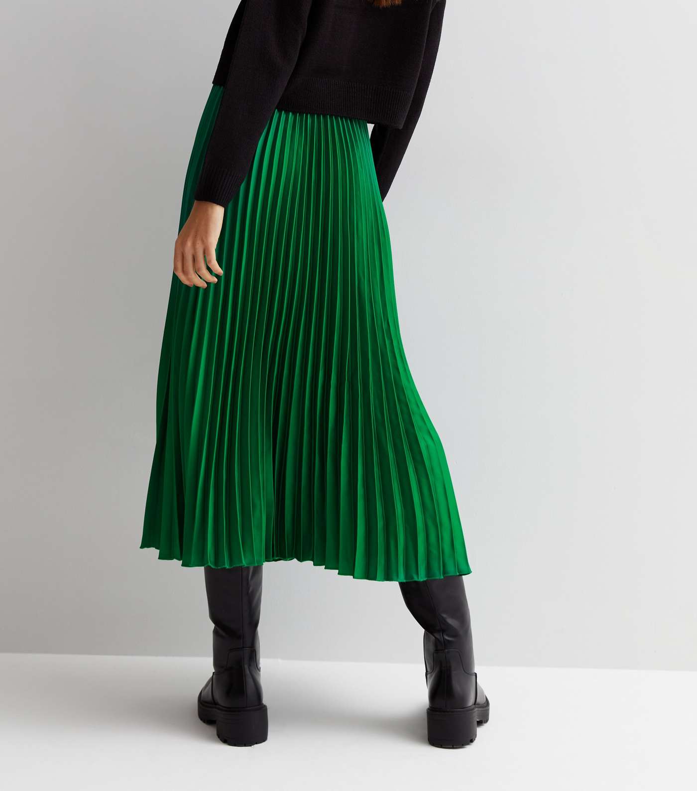Green Satin Pleated Midi Skirt Image 4
