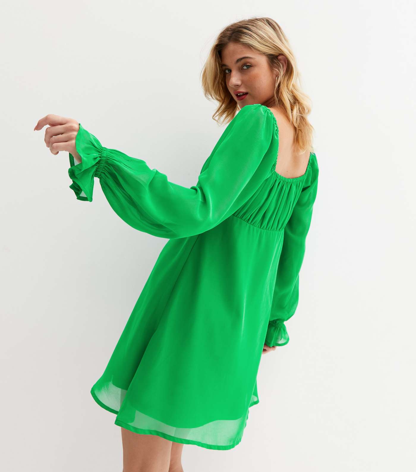 Green Chiffon Sweetheart Long Puff Sleeve Mini Dress Image 4