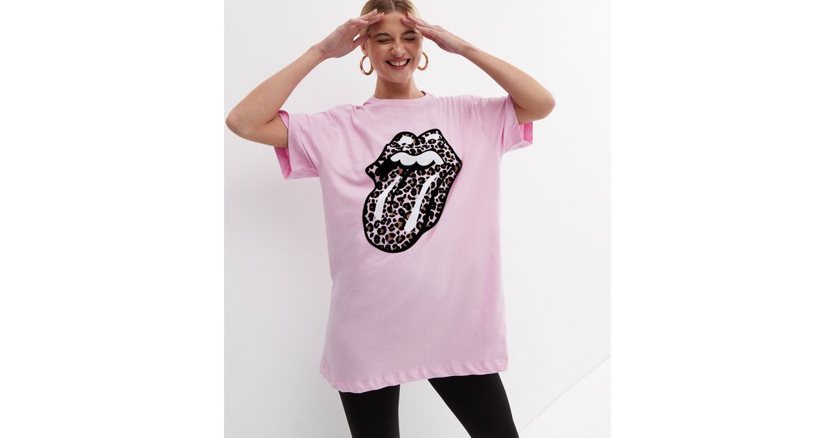 pink rolling stones shirt