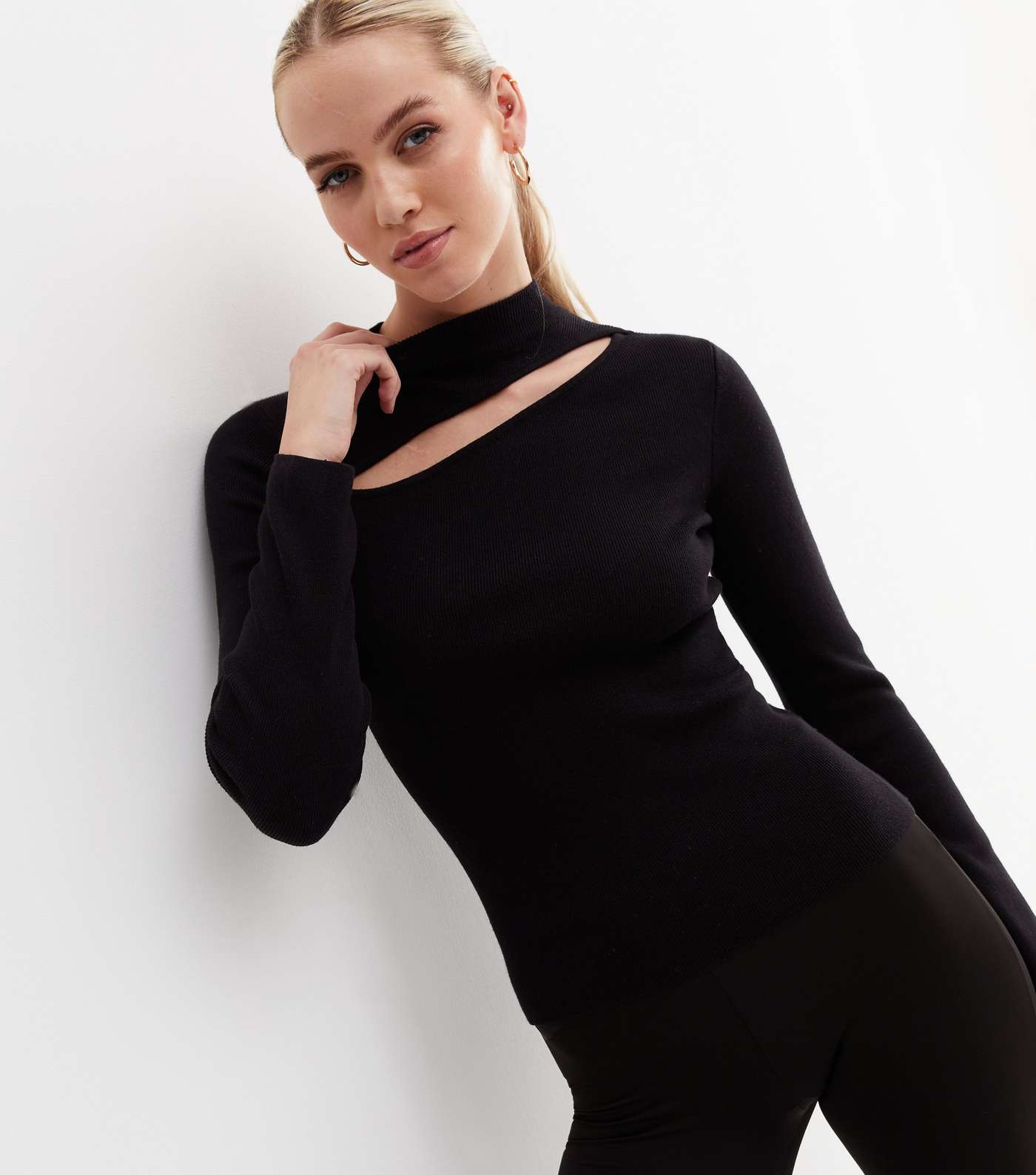 Black Ribbed Knit Cut Out Crew Neck Jumper Image 2