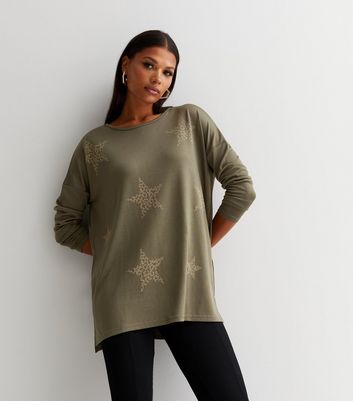 Extended Shoulder Crew Neck Short Sleeve Top with Star Print