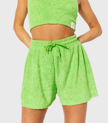 Damen Bekleidung Skinnydip Green Hello Kitty Floral Towelling Shorts