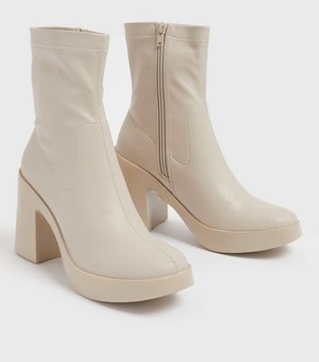 Luxury Designer Chunky Heel Ankle Boots With Pointed Toes Western Cowboy  And Forma Freccia Boots Style 0822 From Xiaojun0005, $85.94 | DHgate.Com