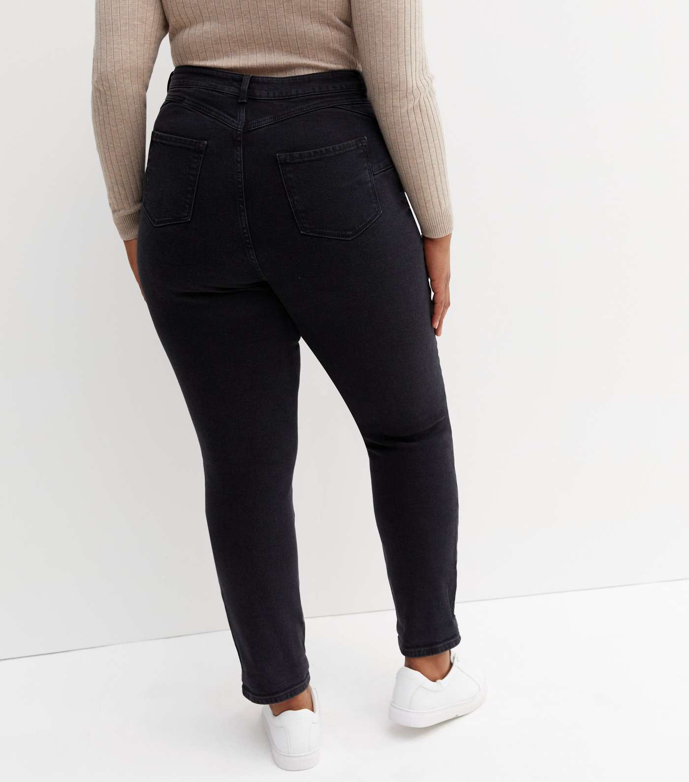 Curves Black Dark Wash Waist Enhance Tori Mom Jeans Image 4