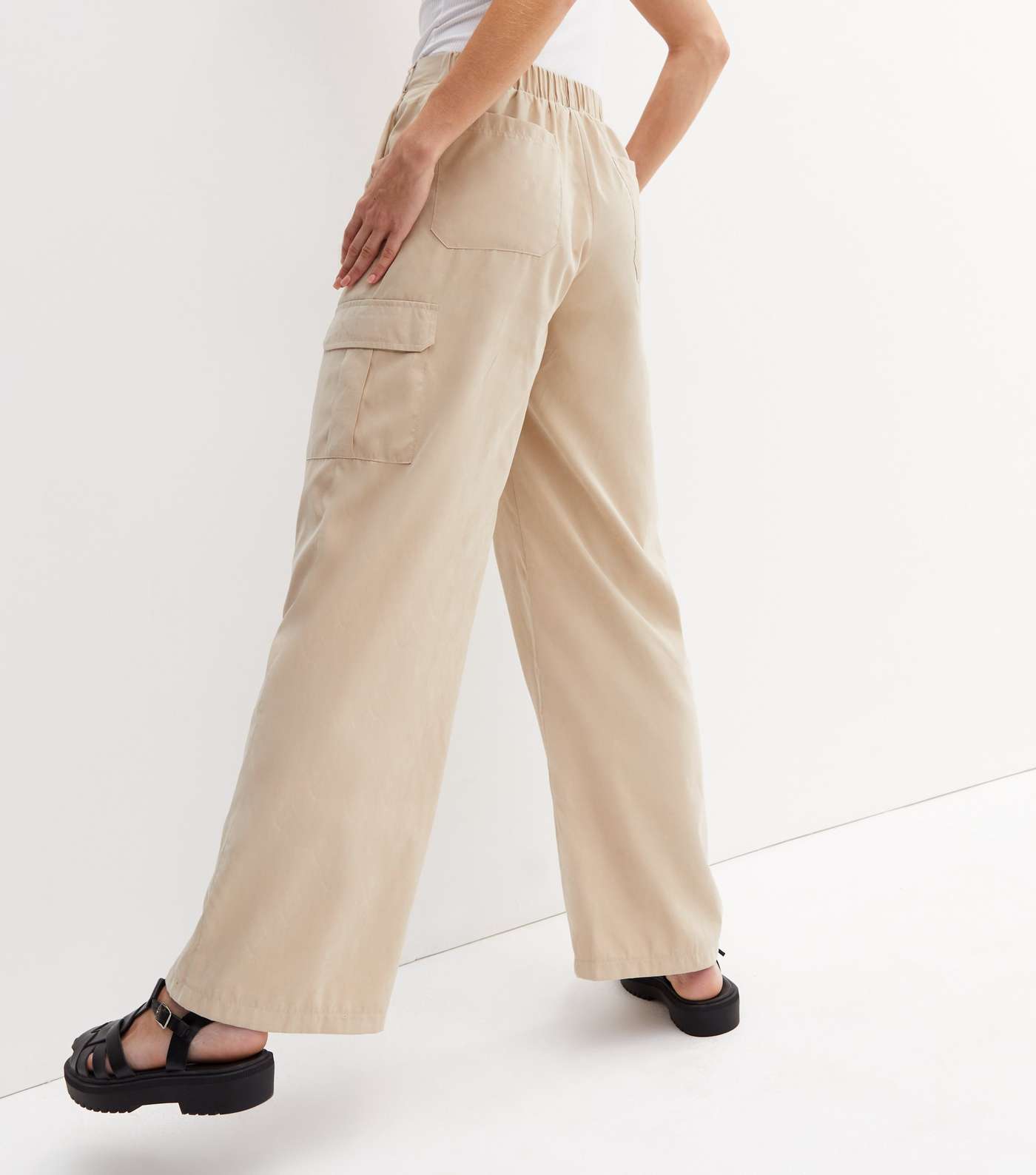 Cameo Rose Stone Wide Leg Cargo Trousers Image 4