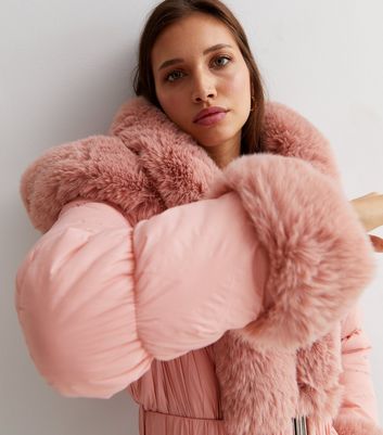 Pink fluffy coat new look best sale