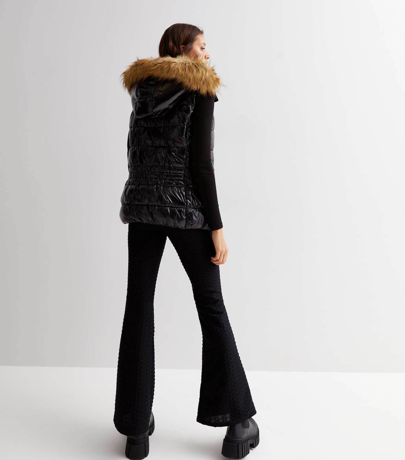 Cameo Rose Black Leather-Look Faux Fur Trim Hooded Gilet Image 4