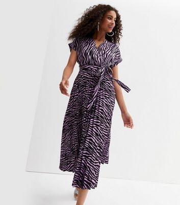 Buy Chantelle Pleated Midi Dress - Forever New