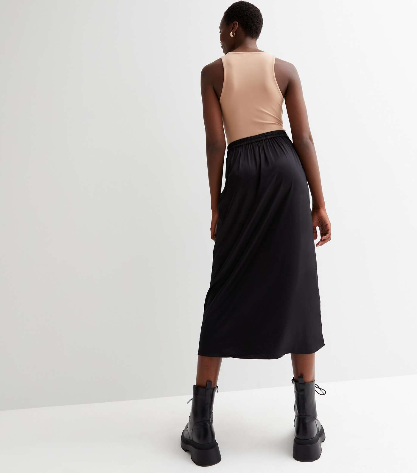 Tall Black Satin Button Front Midi Skirt Image 4