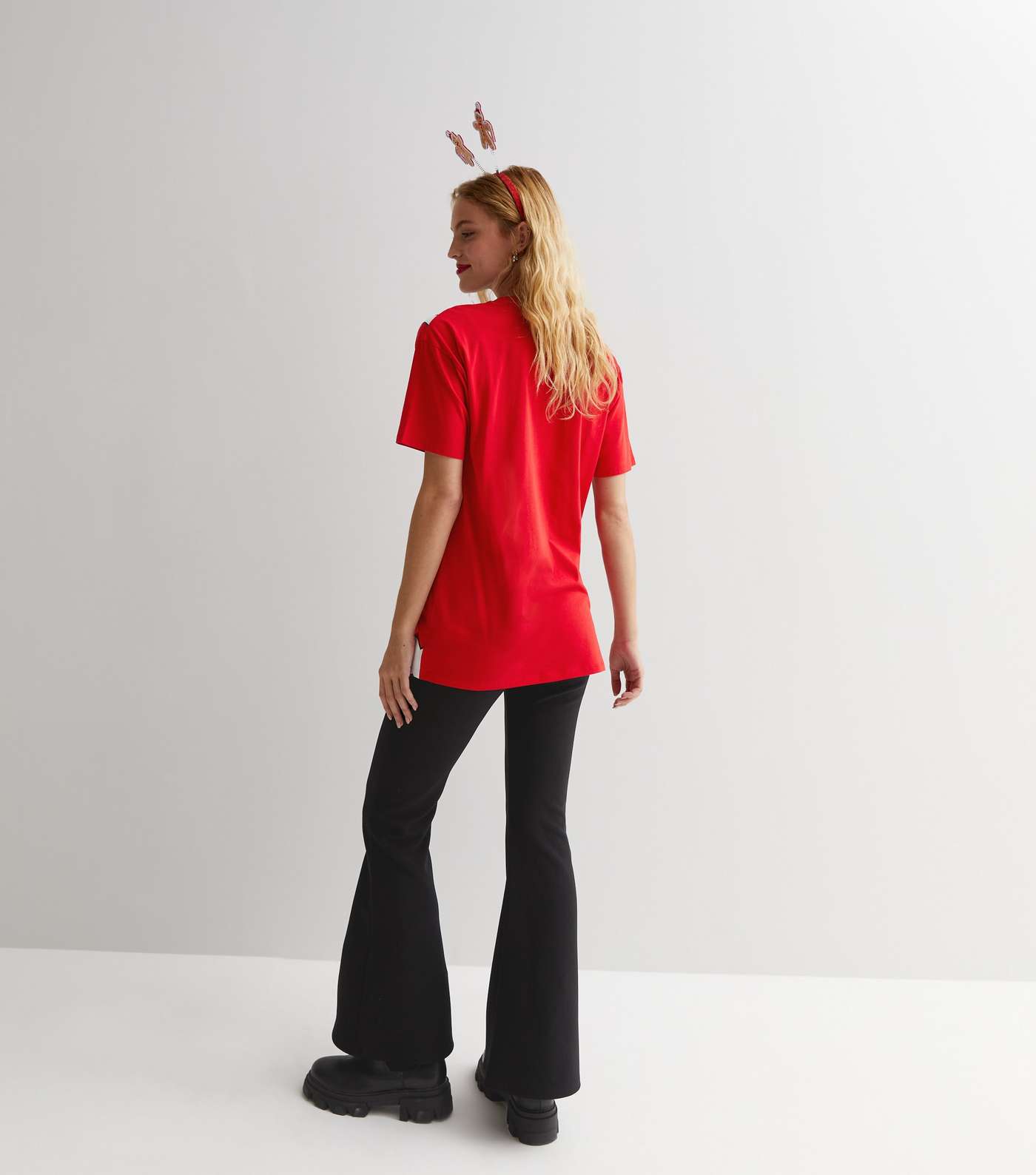 Red Mrs Claus Dress Up T-Shirt Image 4