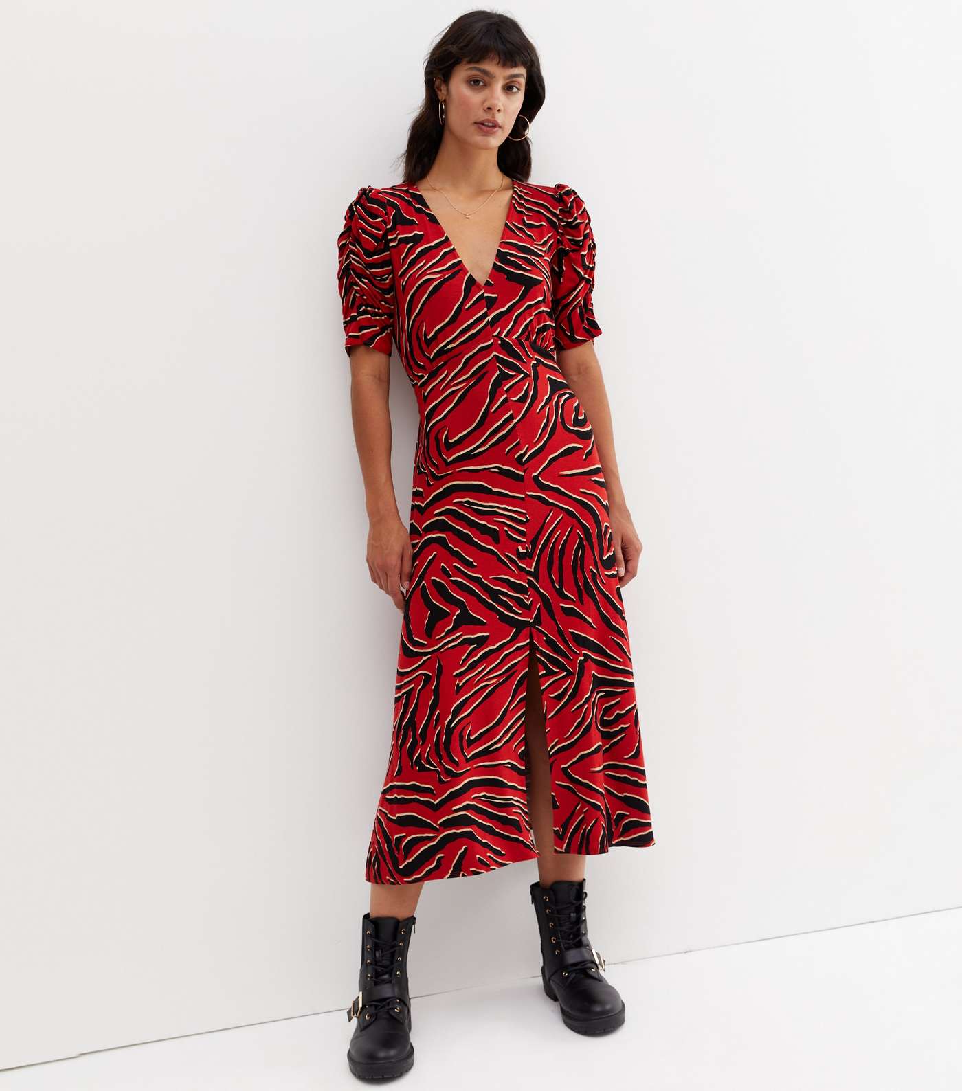 Red Tiger Print V Neck 1/2 Ruched Sleeve Midi Dress