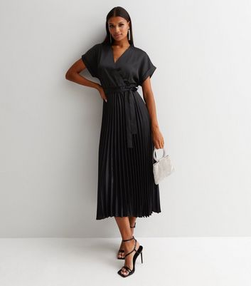 New look outlet black wrap dress