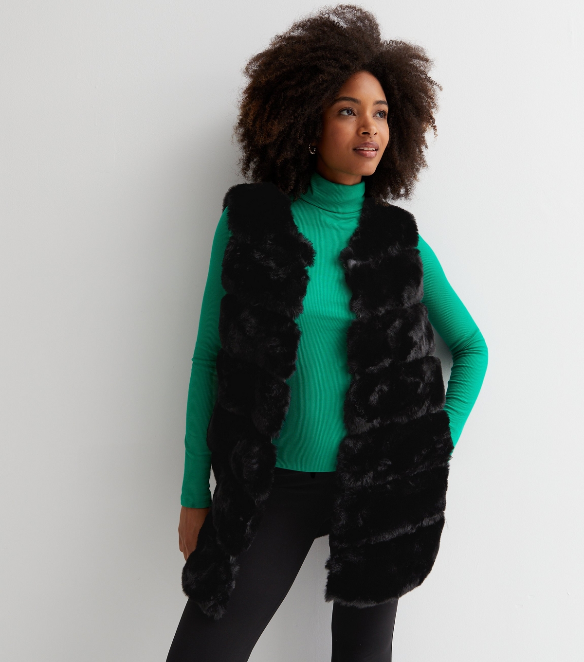 Women's Black Faux Fur Gilet Gini London New Look
