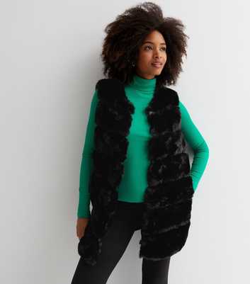 Gini London Black Faux Fur Gilet